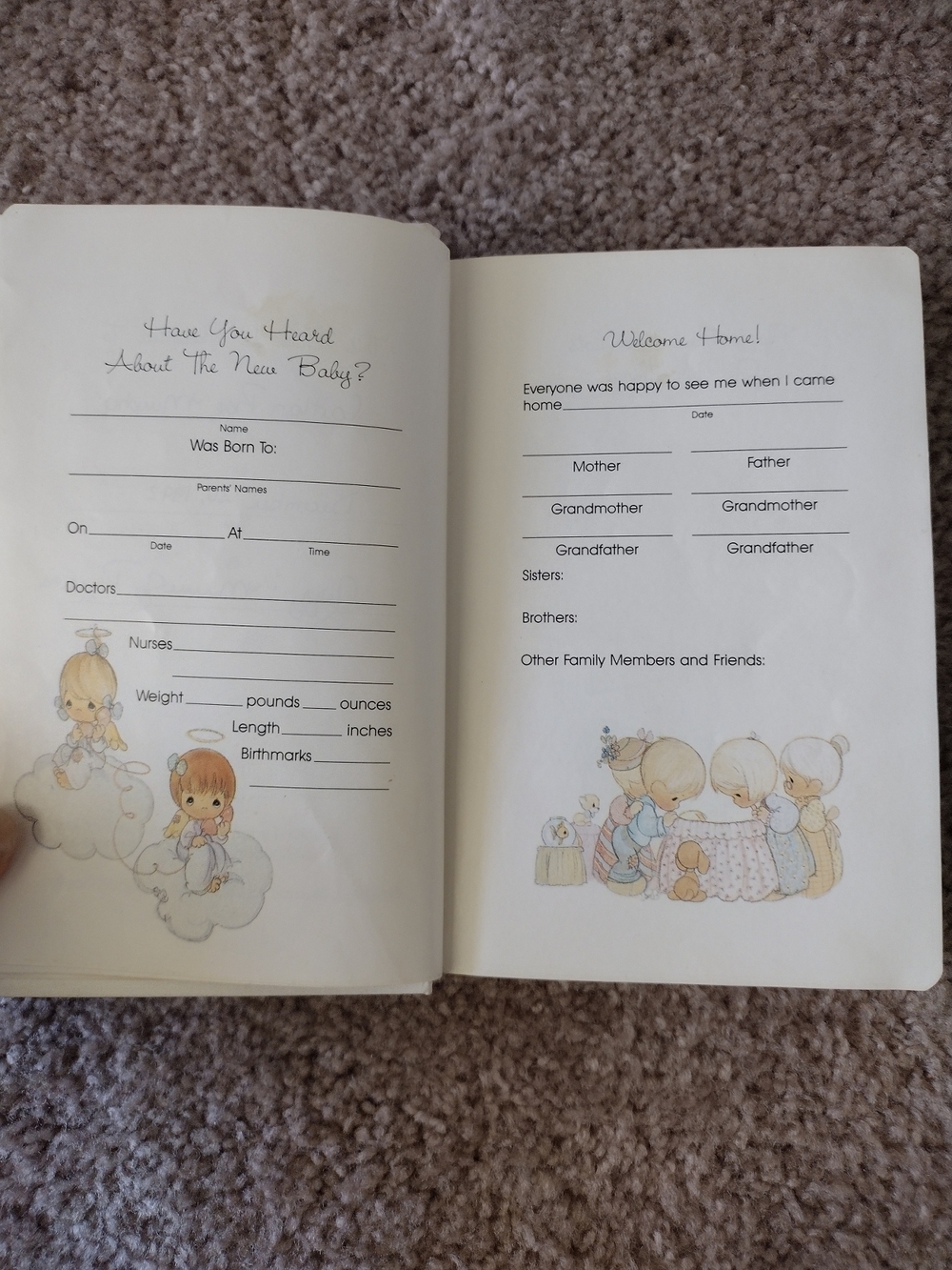Vintage 1980's Precious Moments Bible - White Illustrated Cover - Picture 8 of 16